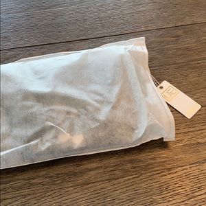 STELLA CROSSBODY ENVELOPE ZIP CLUTCH